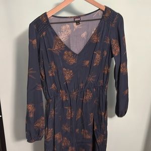 Patagonia hiking/casual dress